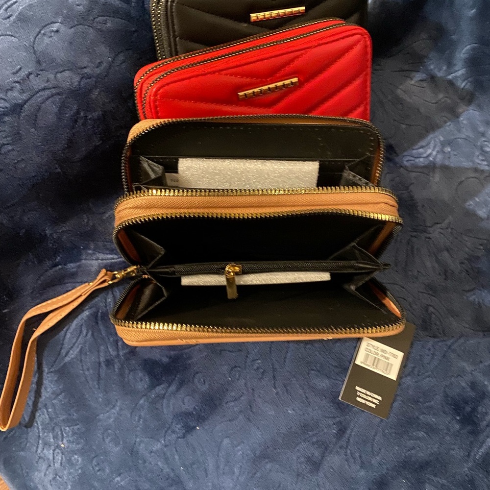 Wallets wallets wallets - Picture 4 of 5